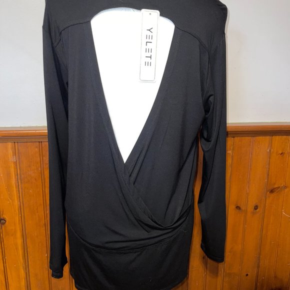 NWT Women’s Yelete Long Sleeve Cut Out Open Back Top Size M Black - Picture 4 of 6